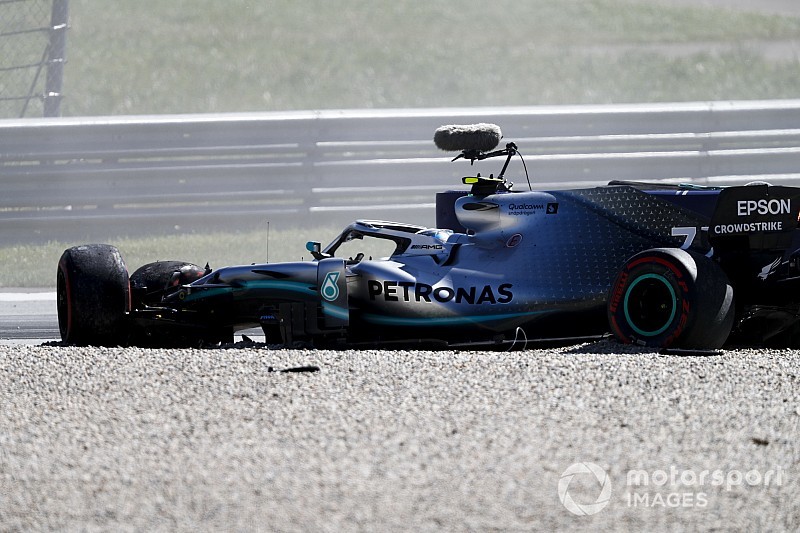 Képeken is Bottas nagy becsapódása a Mercedesszel a Red Bull Ringen