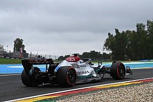Расселл допустил, что Mercedes 2023 года будет без понтонов