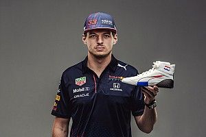 Verstappen met speciale schoenen in Dutch GP