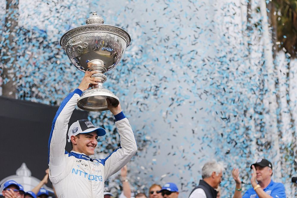 Palou y los campeones internacionales de IndyCar