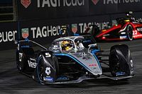 Vandoorne: "Bumper cars" Formula E crashes look "quite amateur"