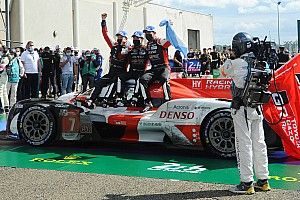 Невезучий экипаж Toyota наконец выиграл в Ле-Мане