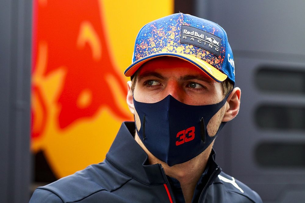 Max Verstappen, Red Bull Racing praat met de media