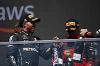 Mercedes: "Abu Dabi'de damalı bayrağı görene kadar pes etmeyeceğiz"