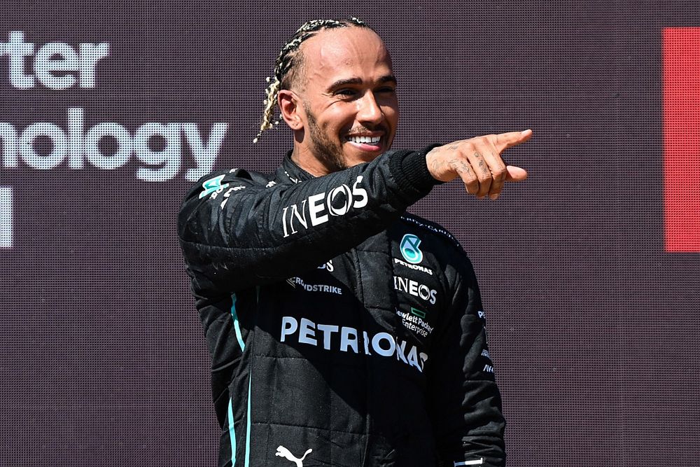 Stopt Hamilton met Formule 1? "Er zit nog genoeg in de tank!"