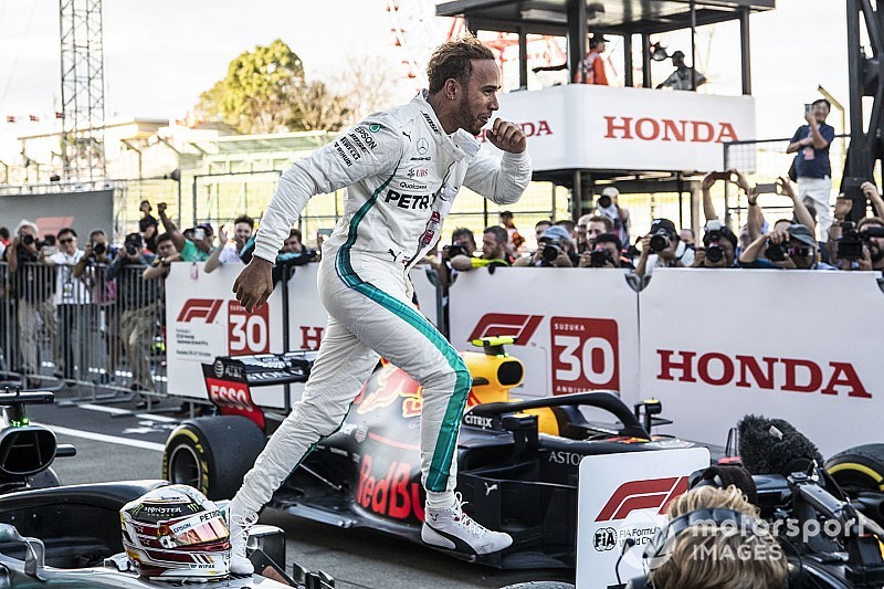Hamilton ötszörös világbajnok lesz Austinban, ha…