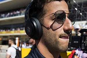 Ricciardo: „Ugyanazzal az autóval én is arra lennék képes, mint Hamilton”