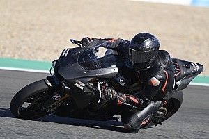 Rossi e la passione di Hamilton per le moto: "Tutti i piloti hanno attrazione per 'l'altra sponda'"