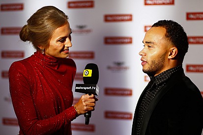 Hamilton testvére lesz Norris csapattársa a Virtuális Nagydíjon a McLarennél