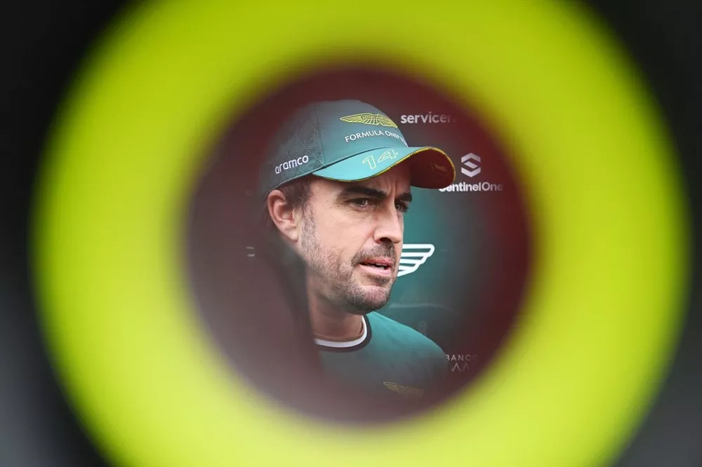 Fernando Alonso, Aston Martin F1 Team 