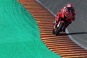 Bagnaia: "Parliamo di sicurezza poi tanti fanno come in Moto3"
