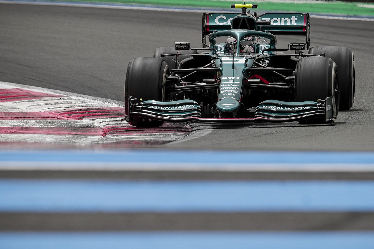 Vettel: "Az puan almak hiç puan almamaktan iyidir"