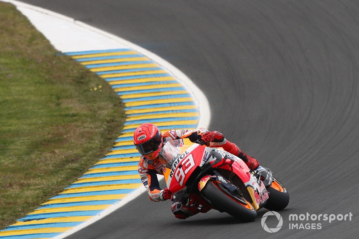 Márquez vuelve a liderar un entrenamiento 300 días después