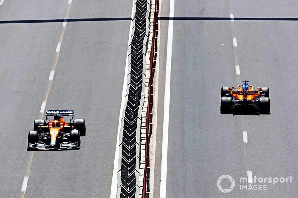 Daniel Ricciardo, McLaren MCL35M, and Lando Norris, McLaren MCL35M