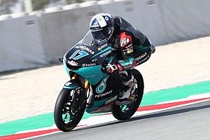 Moto3ドイツ初日:鈴木竜生が初日総合2番手をマーク。首位はマクフィー&ランク首位アコスタ3番手