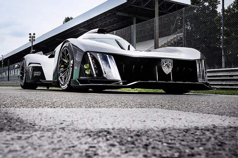 Peugeot Hypercar 9X8
