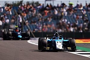 F2 Silverstone: Verschoor converts pole to take first win