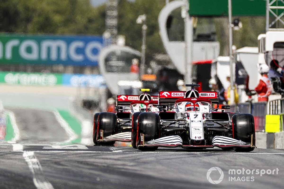 Giovinazzi: Alfa Romeo Belum Bisa Tembus Top 10
