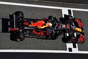 Marko en Horner leggen uit waarom pitstop Verstappen langer duurde