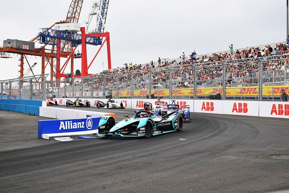 Evans 'let Jaguar down' with "railway line" New York FE crash