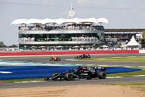 F1 - Hamilton: "Não tive espaço em incidente com Verstappen, ele é agressivo"