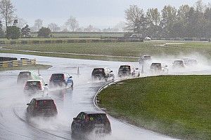 Drivers overcome the elements and British Hillclimb season begins