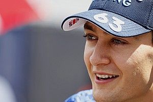 Russell Tidak Tutup Pintu untuk Red Bull