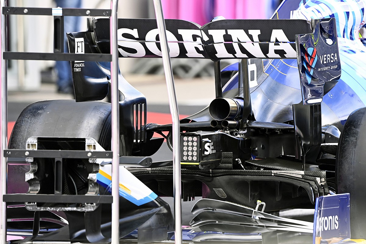 Williams пришлось привезти в Австрию прошлогодние детали