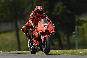 Postur Terlalu Tinggi, KTM Harus Modifikasi RC16 Petrucci