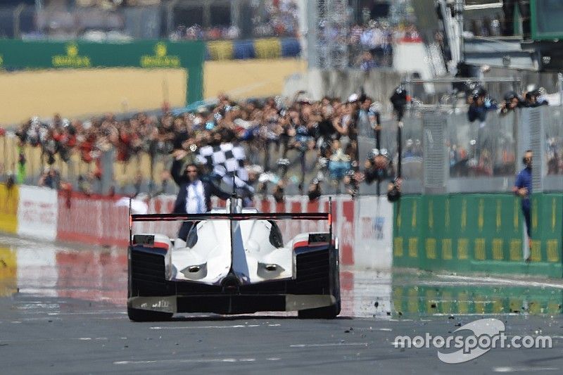 #2 Porsche Team Porsche 919 Hybrid: Timo Bernhard, Earl Bamber, Brendon Hartley remporte la course