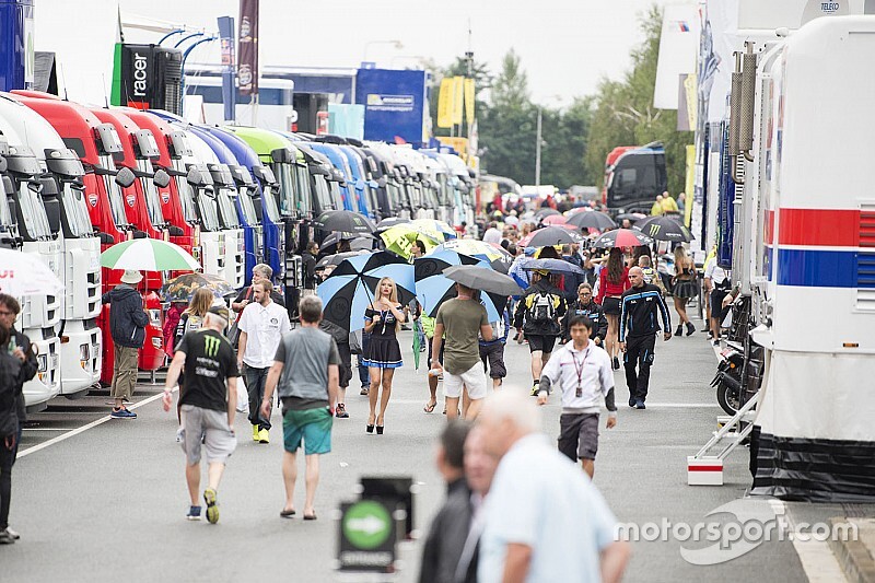 ¿Grandes premios de dos días en MotoGP?