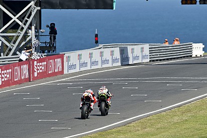 Phillip Island Supersport: Nefes kesen yarışta kazanan Rolfo