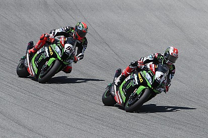 Jonathan Rea suma su novena victoria de la temporada en Laguna Seca