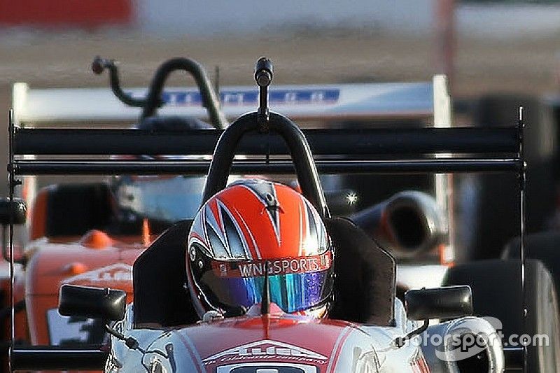 Brasileira assina com equipe de categoria de base da Indy
