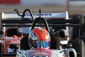 Brasileira assina com equipe de categoria de base da Indy