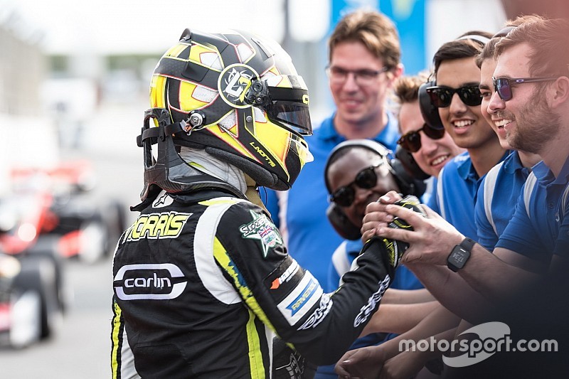 Nurburgring F3: Yağmurlu ilk yarışta zafer Norris'in