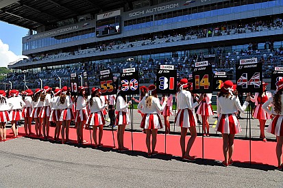 El GP de Rusia presiona para recuperar a las chicas de la parrilla