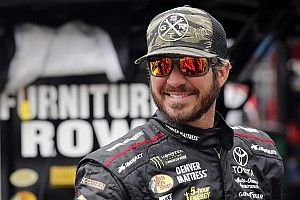 Furniture Row domina en la primera de Richmond
