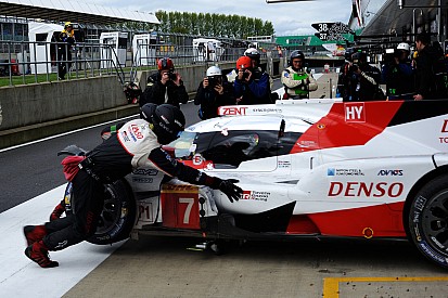 Après son crash à Silverstone, López quitte l'hôpital