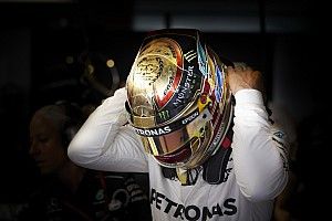 Hamilton: "Pole persa? Ho fatto modifiche sbagliate sulla W08"