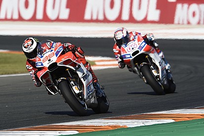 Lorenzo: "Non ho aiutato Dovi? Chi mi accusa non capisce le gare"