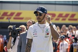 Hamilton contro Raikkonen: "E' stata la sua Ferrari a crearmi problemi, non la brutta partenza!"