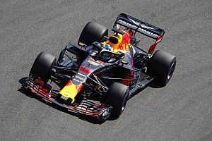 Red Bull и Renault снова разошлись во мнениях – теперь по поводу мотора для Риккардо