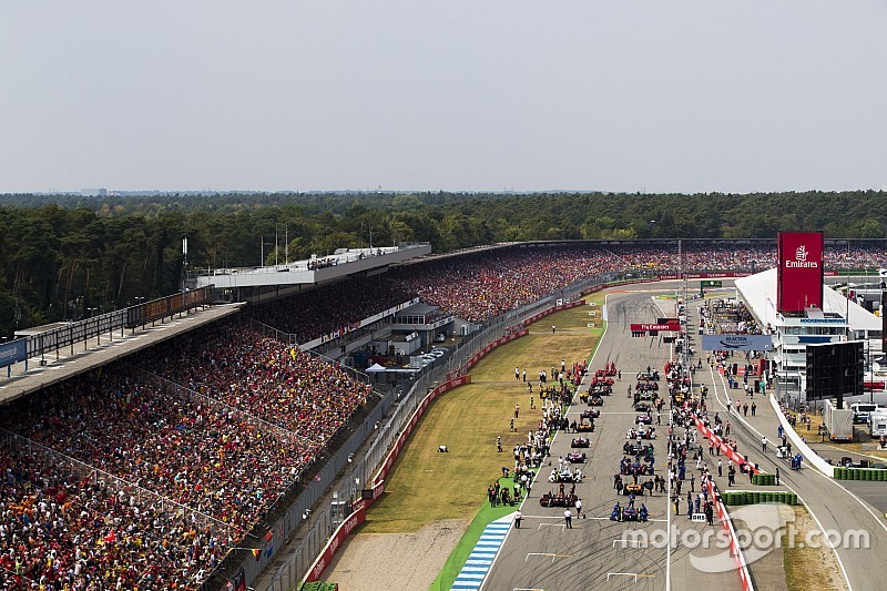 ”激動”の夏休みを終え……どうなる来季のF1ドライバーラインアップ