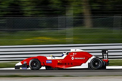 Yifei Ye è imprendibile e vince Gara 1 a Monza. Podio per Colombo