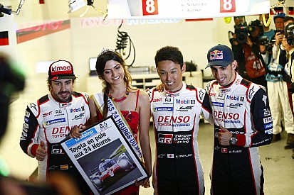 Alonso: "Kazuki è stato eccezionale. Ho voluto girare di notte col bagnato"