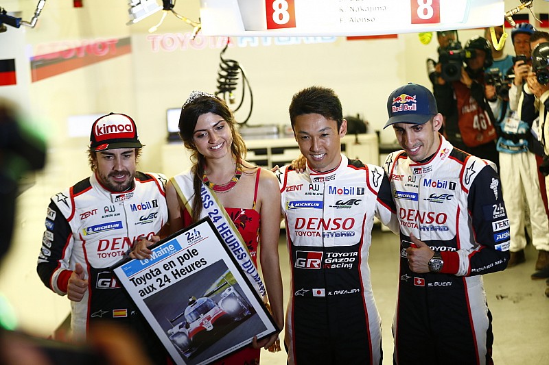 Alonso: "Kazuki è stato eccezionale. Ho voluto girare di notte col bagnato"