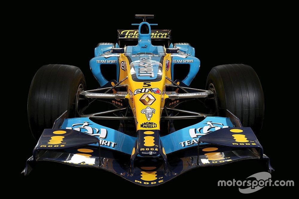 Alonso, Abu Dhabi GP hafta sonunda üç gün R25 ile gösteri yapacak