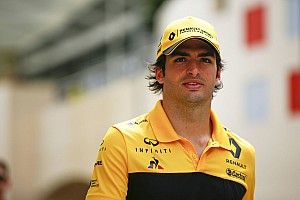 Renault и Сайнс начали переговоры о новом контракте