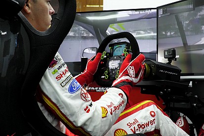 Egy online ligában rendre összejönnek Supercar- és F1-sztárok